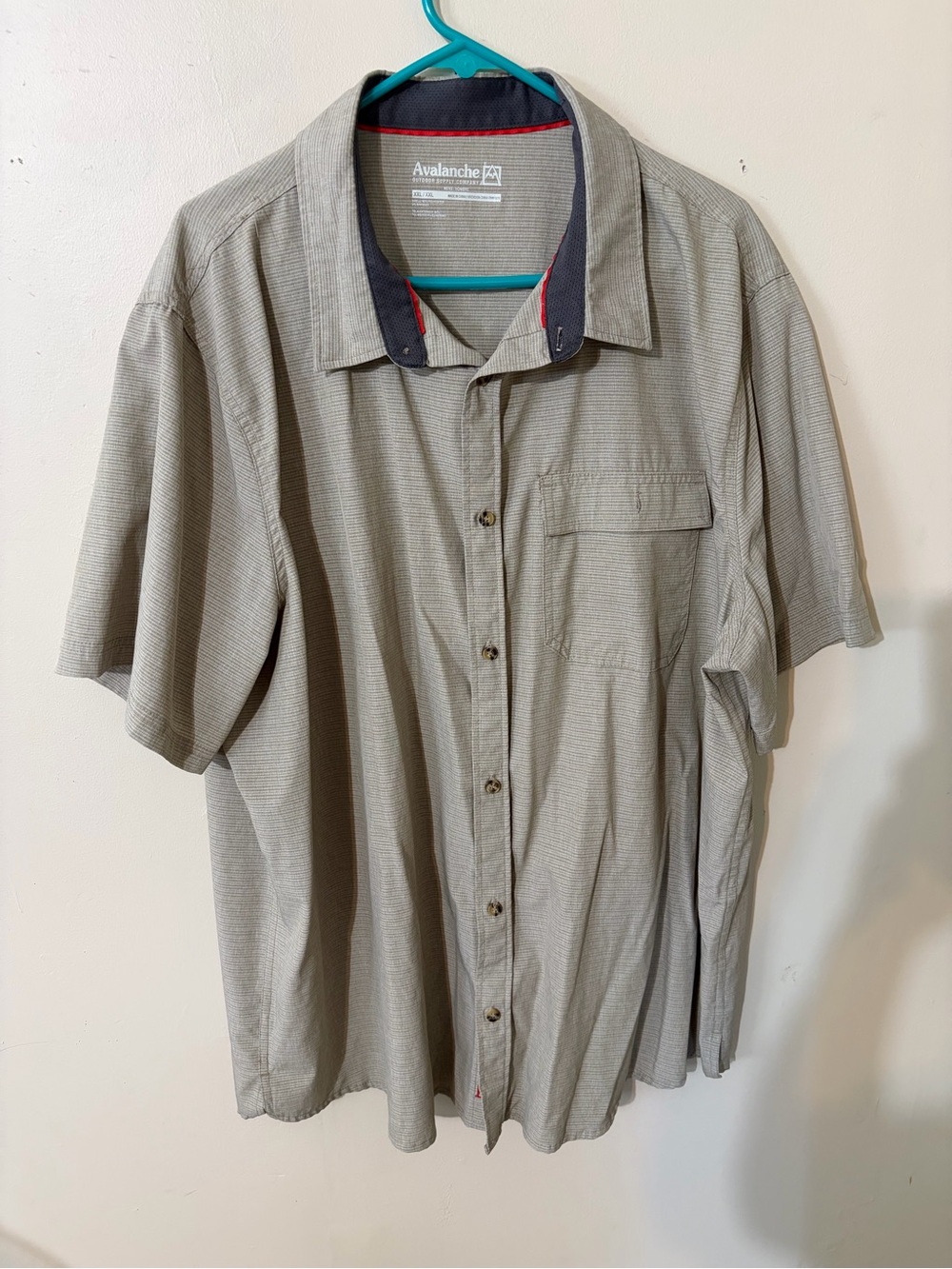 Avalanche Short-Sleeve Button-Down Shirt in Light Gray with Dark Contrast Collar